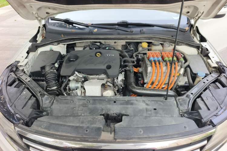 Used Roewe i6 New Energy 2017 45T Hybrid Connect & Smart Enjoyment Edition Engine Bay