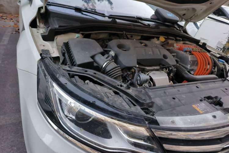 Used Roewe i6 New Energy 2017 45T Hybrid Connect & Smart Enjoyment Edition Engine Bay Right