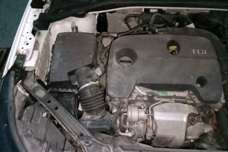Used Roewe i6 New Energy 2017 45T Hybrid Connect & Smart Enjoyment Edition Engine Bay Right
