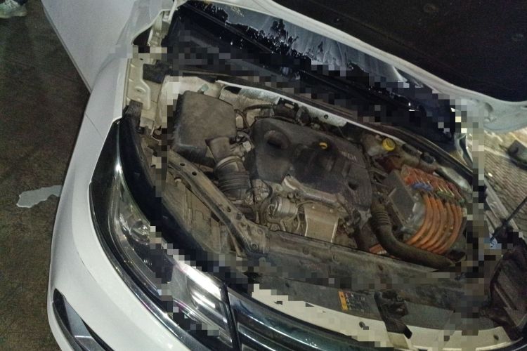 Used Roewe i6 New Energy 2017 45T Hybrid Connect & Smart Enjoyment Edition Engine Bay Right