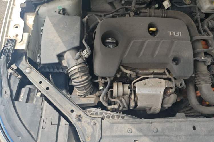 Used Roewe i6 New Energy 2017 45T Hybrid Connect & Smart Enjoyment Edition Engine Bay Right