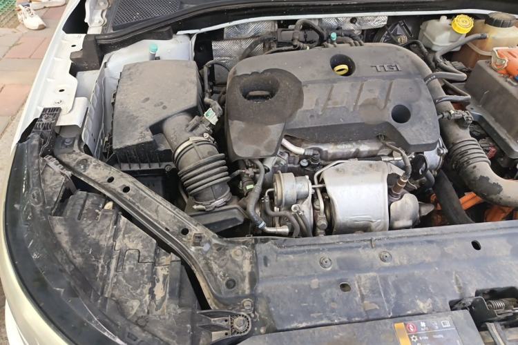 Used Roewe i6 New Energy 2017 45T Hybrid Connect & Smart Enjoyment Edition Engine Bay Right