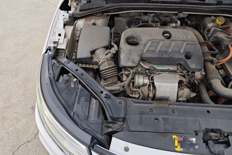 Used Roewe i6 New Energy 2017 45T Hybrid Connect & Smart Enjoyment Edition Engine Bay Right