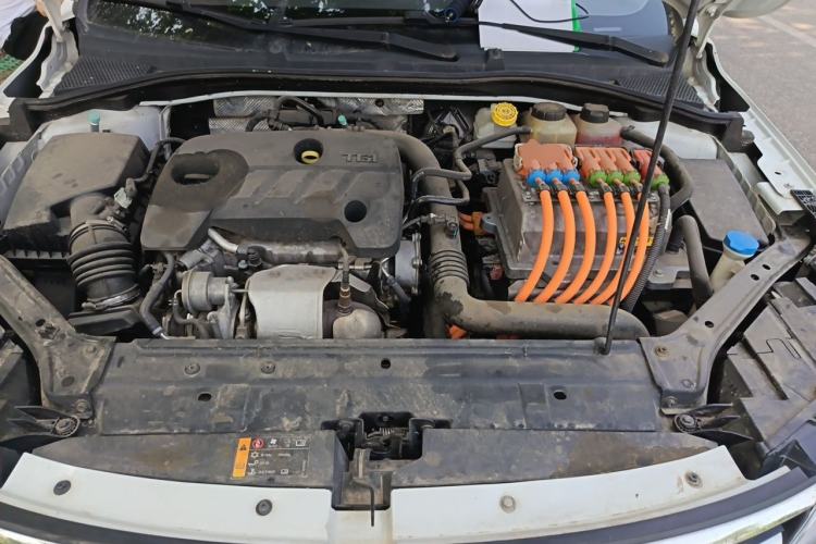 Used Roewe i6 New Energy 2017 45T Hybrid Connect & Smart Enjoyment Edition Engine Bay