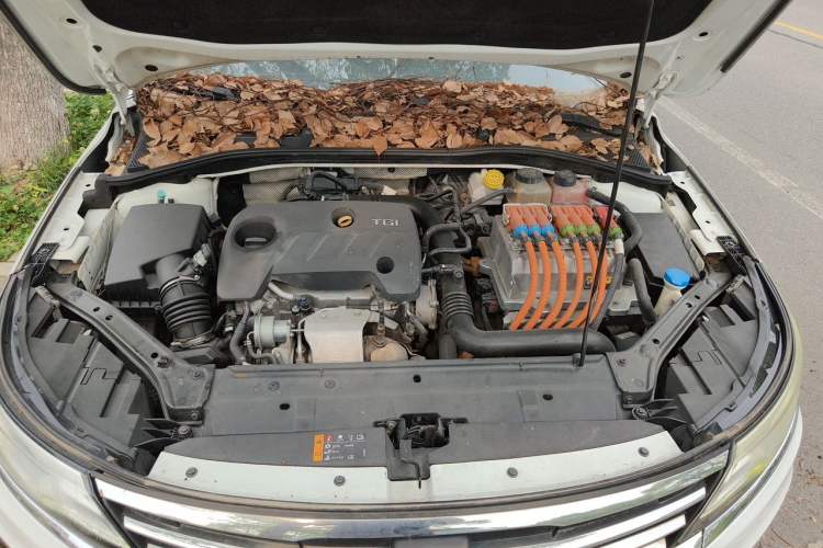 Used Roewe i6 New Energy 2017 45T Hybrid Connect & Smart Enjoyment Edition Engine Bay