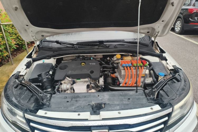 Used Roewe i6 New Energy 2017 45T Hybrid Connect & Smart Enjoyment Edition Engine Bay