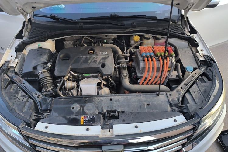 Used Roewe i6 New Energy 2017 45T Hybrid Connect & Smart Enjoyment Edition Engine Bay