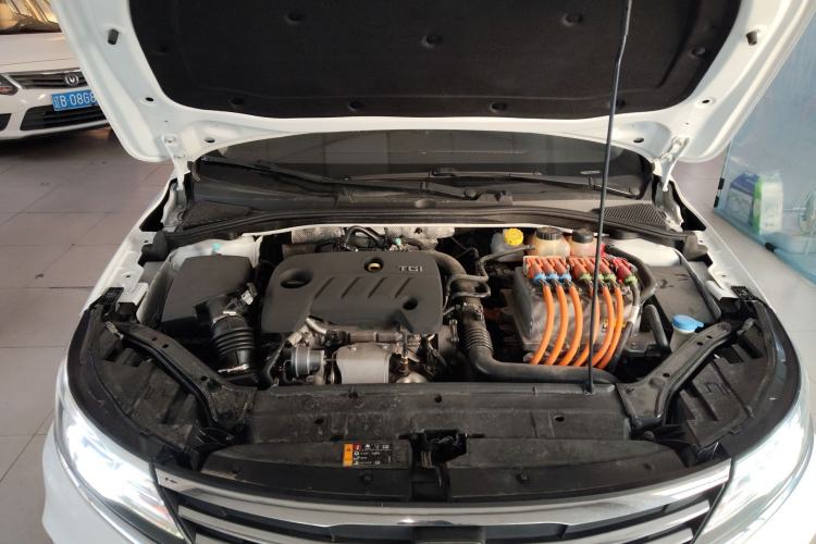 Used Roewe i6 New Energy 2017 45T Hybrid Connect & Smart Enjoyment Edition Engine Bay