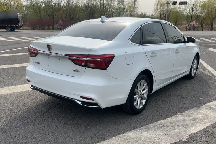 Used Roewe i6 New Energy 2017 45T Hybrid Connect & Smart Enjoyment Edition Exterior 3