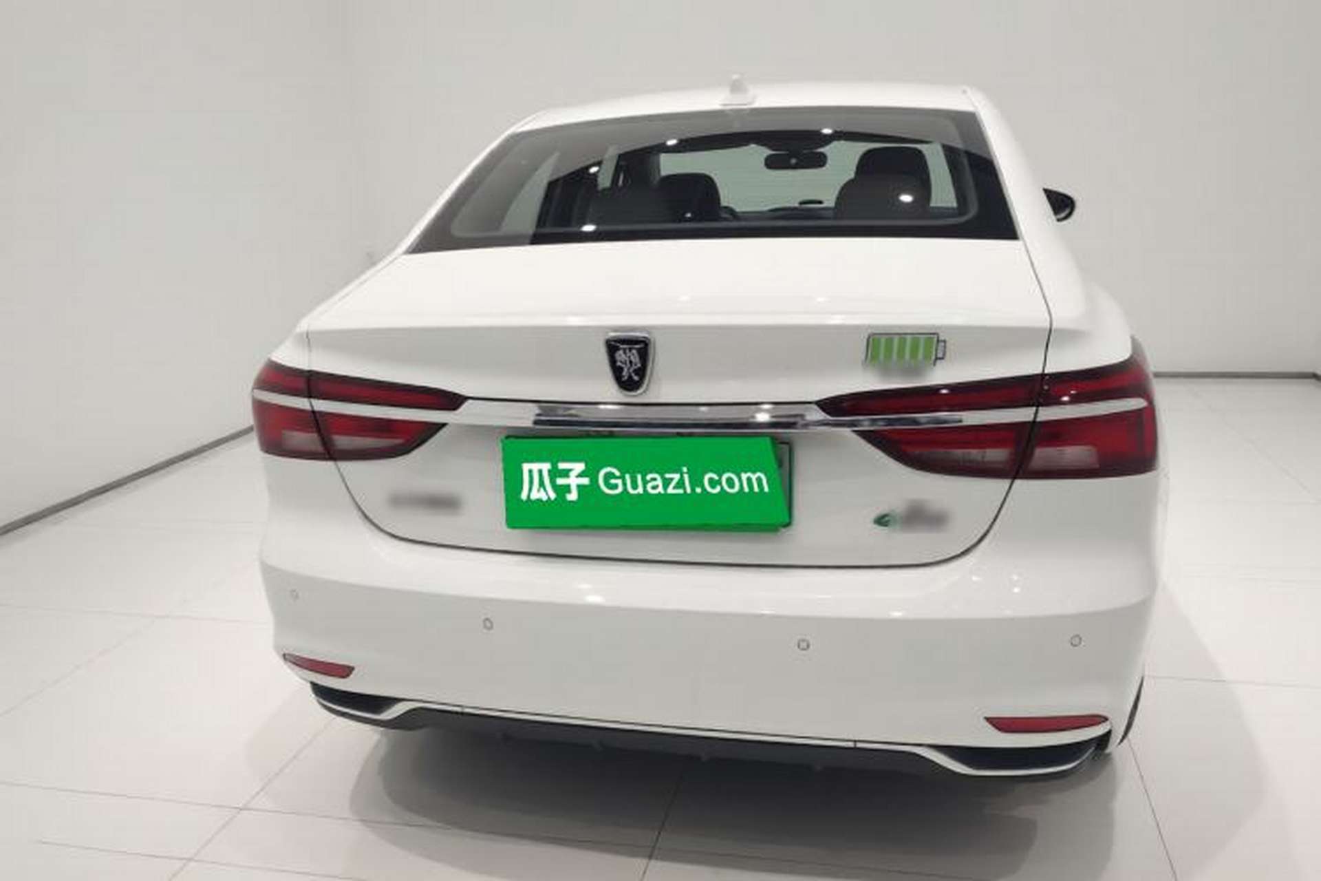 Used Roewe i6 New Energy 2017 45T Hybrid Connect & Smart Enjoyment Edition Exterior 4