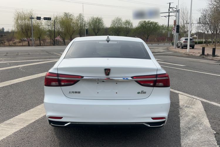 Used Roewe i6 New Energy 2017 45T Hybrid Connect & Smart Enjoyment Edition Exterior 4