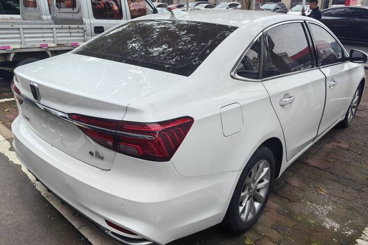Used Roewe i6 New Energy 2017 45T Hybrid Connect & Smart Enjoyment Edition Exterior 5