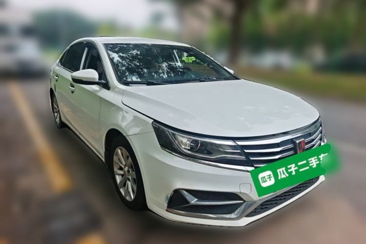 Used Roewe i6 New Energy 2017 45T Hybrid Connect & Smart Enjoyment Edition Front Right 45 Deg