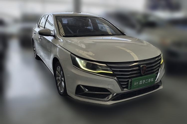 Used Roewe i6 New Energy 2017 45T Hybrid Connect & Smart Enjoyment Edition Front Right 45 Deg