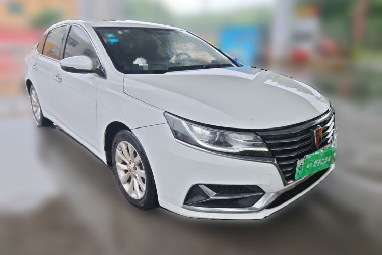 Used Roewe i6 New Energy 2017 45T Hybrid Connect & Smart Enjoyment Edition Front Right 45 Deg
