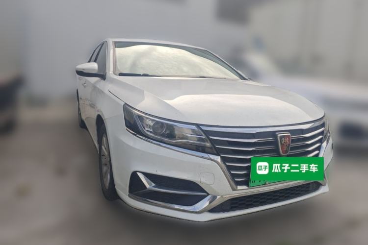 Used Roewe i6 New Energy 2017 45T Hybrid Connect & Smart Enjoyment Edition Front Right 45 Deg