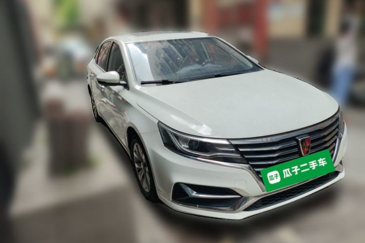Used Roewe i6 New Energy 2017 45T Hybrid Connect & Smart Enjoyment Edition Front Right 45 Deg