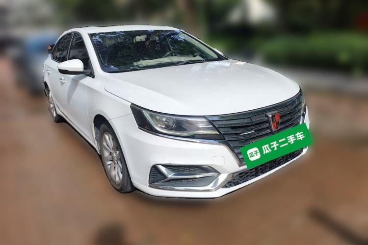 Used Roewe i6 New Energy 2017 45T Hybrid Connect & Smart Enjoyment Edition Front Right 45 Deg