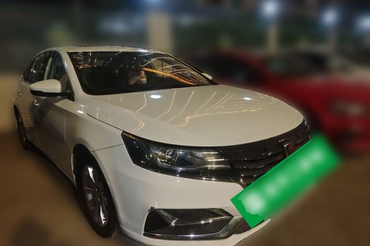 Used Roewe i6 New Energy 2017 45T Hybrid Connect & Smart Enjoyment Edition Front Right 45 Deg