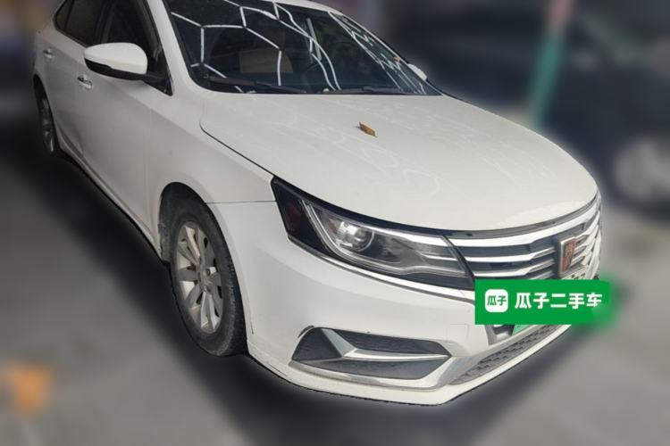 Used Roewe i6 New Energy 2017 45T Hybrid Connect & Smart Enjoyment Edition Front Right 45 Deg