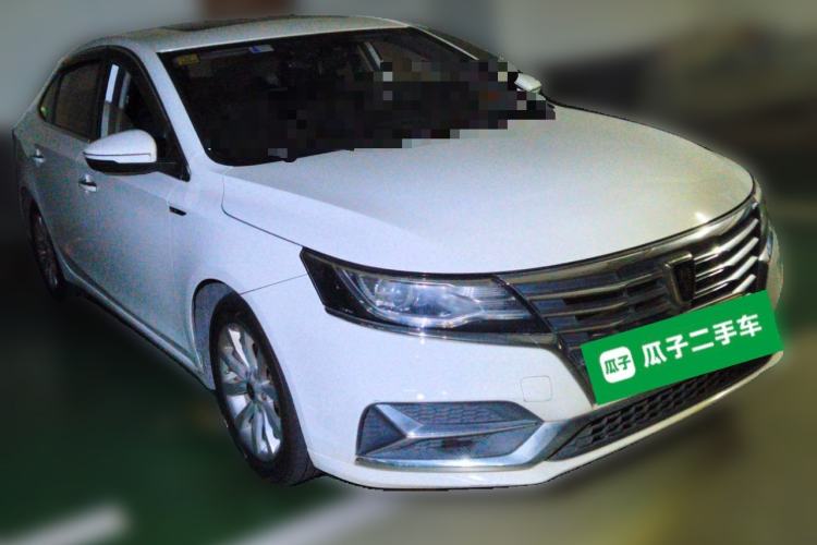 Used Roewe i6 New Energy 2017 45T Hybrid Connect & Smart Enjoyment Edition Front Right 45 Deg