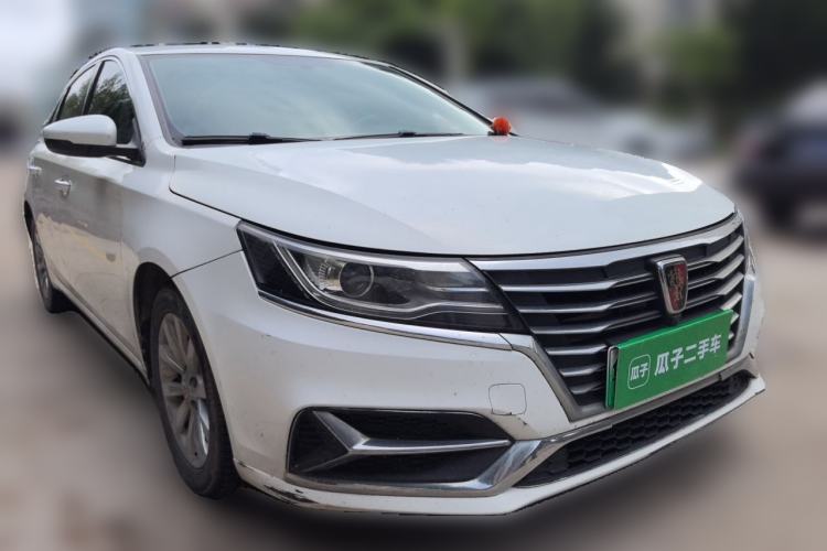 Used Roewe i6 New Energy 2017 45T Hybrid Connect & Smart Enjoyment Edition Front Right 45 Deg
