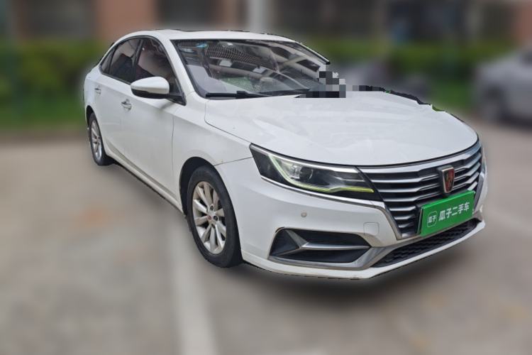 Used Roewe i6 New Energy 2017 45T Hybrid Connect & Smart Enjoyment Edition Front Right 45 Deg