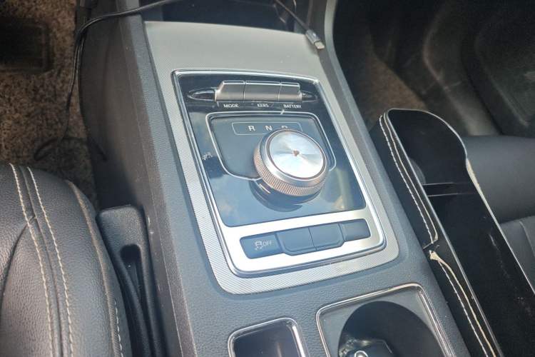 Used Roewe i6 New Energy 2017 45T Hybrid Connect & Smart Enjoyment Edition Gear Lever
