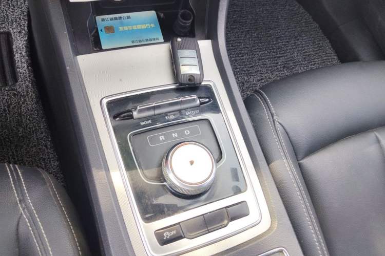 Used Roewe i6 New Energy 2017 45T Hybrid Connect & Smart Enjoyment Edition Gear Lever