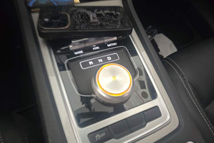 Used Roewe i6 New Energy 2017 45T Hybrid Connect & Smart Enjoyment Edition Gear Lever