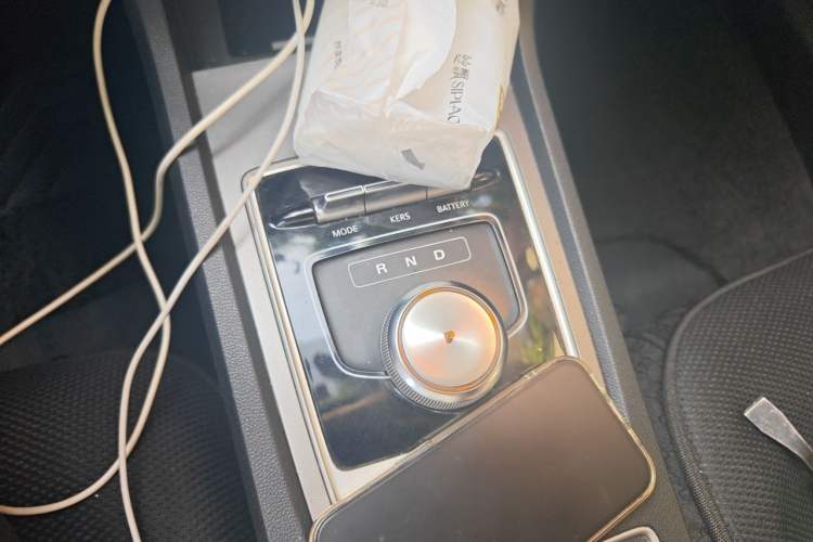 Used Roewe i6 New Energy 2017 45T Hybrid Connect & Smart Enjoyment Edition Gear Lever