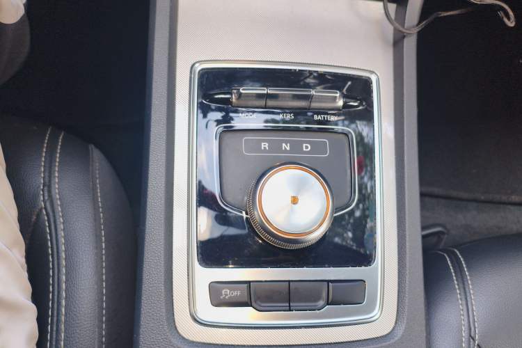 Used Roewe i6 New Energy 2017 45T Hybrid Connect & Smart Enjoyment Edition Gear Lever