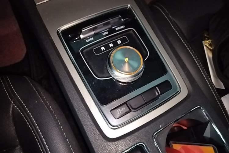Used Roewe i6 New Energy 2017 45T Hybrid Connect & Smart Enjoyment Edition Gear Lever
