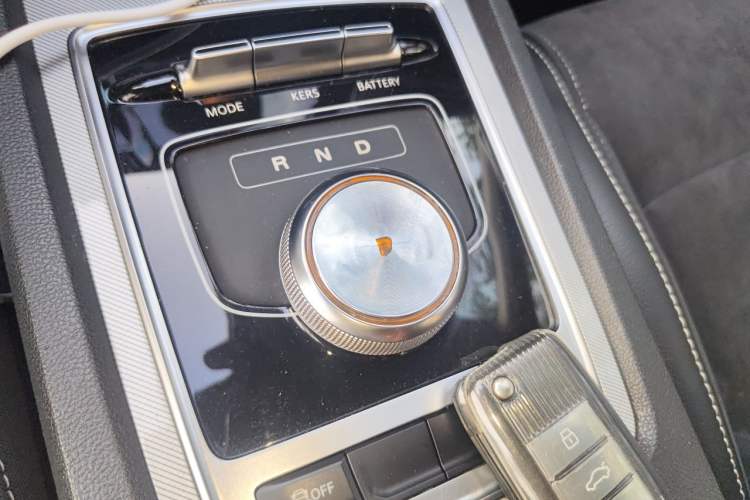 Used Roewe i6 New Energy 2017 45T Hybrid Connected Smart Edition Gear Lever