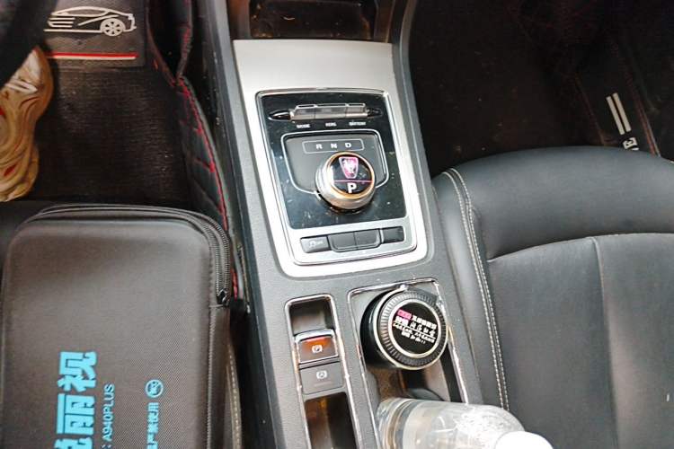 Used Roewe i6 New Energy 2017 45T Hybrid Connect & Smart Enjoyment Edition Gear Lever