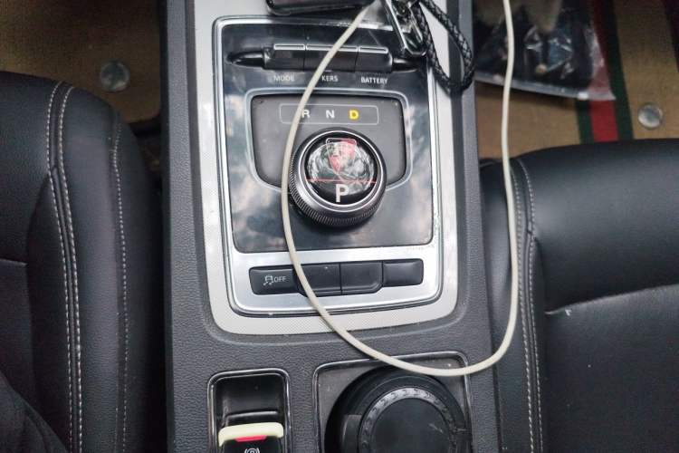 Used Roewe i6 New Energy 2017 45T Hybrid Connect & Smart Enjoyment Edition Gear Lever