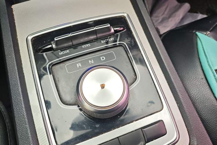 Used Roewe i6 New Energy 2017 45T Hybrid Connect & Smart Enjoyment Edition Gear Lever