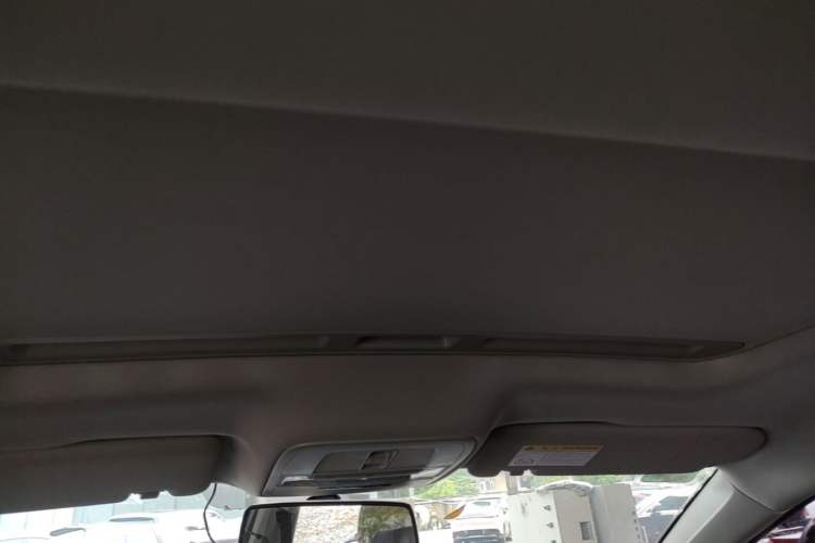 Used Roewe i6 New Energy 2017 45T Hybrid Connect & Smart Enjoyment Edition Headliner