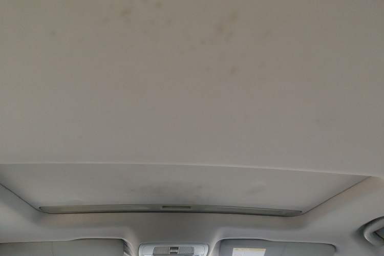 Used Roewe i6 New Energy 2017 45T Hybrid Connect & Smart Enjoyment Edition Headliner