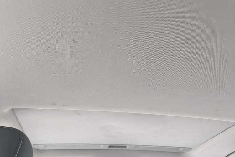 Used Roewe i6 New Energy 2017 45T Hybrid Connect & Smart Enjoyment Edition Headliner