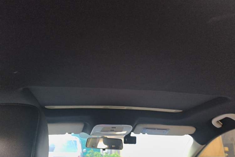 Used Roewe i6 New Energy 2017 45T Hybrid Connect & Smart Enjoyment Edition Headliner