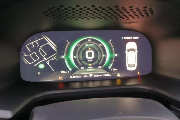 Used Roewe i6 New Energy 2017 45T Hybrid Connect & Smart Enjoyment Edition Instrument Cluster