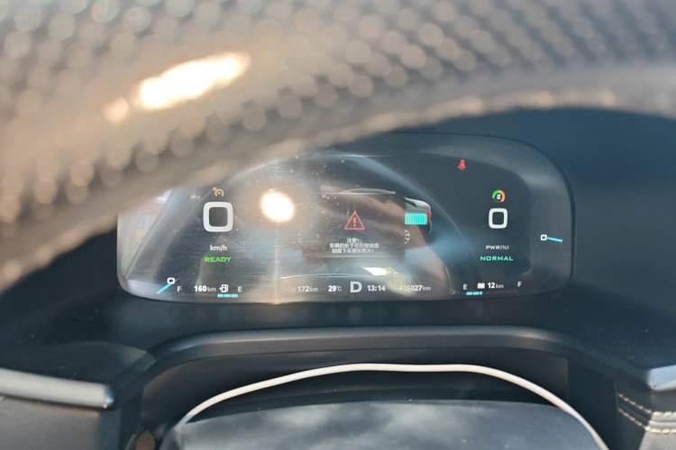 Used Roewe i6 New Energy 2017 45T Hybrid Connect & Smart Enjoyment Edition Instrument Cluster