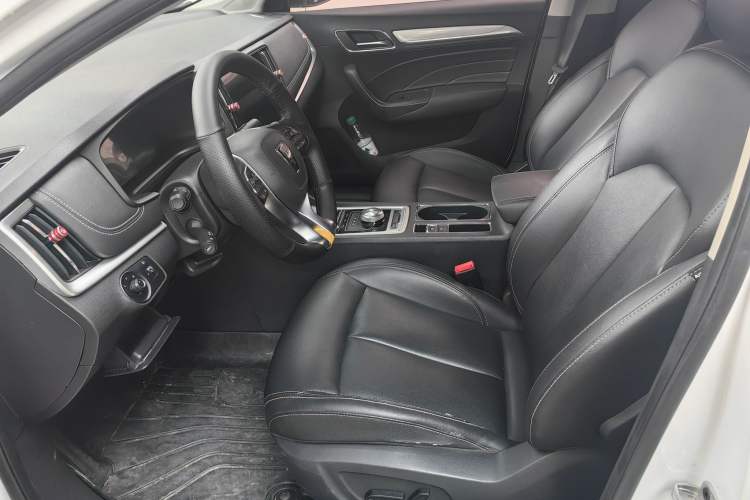 Used Roewe i6 New Energy 2017 45T Hybrid Connect & Smart Enjoyment Edition Interior 1