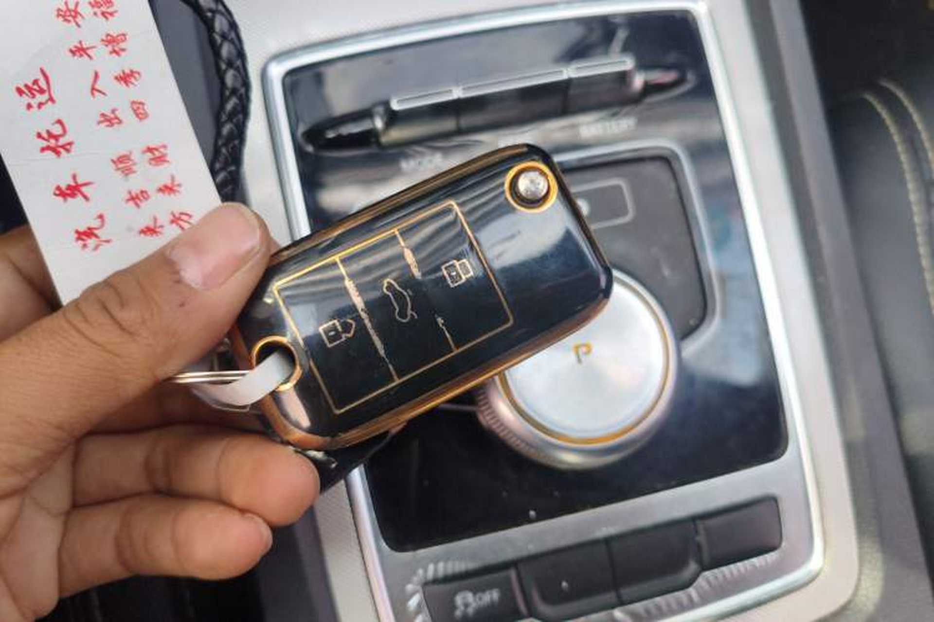 Used Roewe i6 New Energy 2017 45T Hybrid Connect & Smart Enjoyment Edition Interior 1
