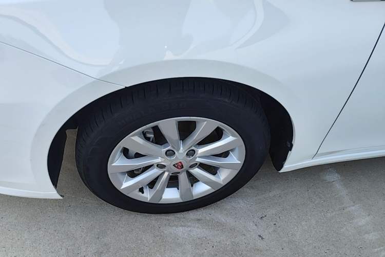 Used Roewe i6 New Energy 2017 45T Hybrid Connect & Smart Enjoyment Edition Left Front Wheel Hub