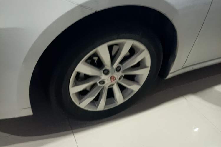 Used Roewe i6 New Energy 2017 45T Hybrid Connect & Smart Enjoyment Edition Left Front Wheel Hub