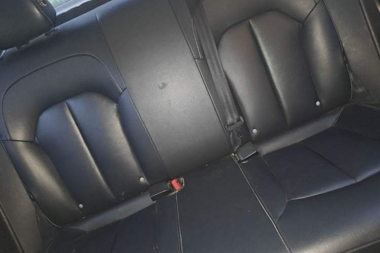 Used Roewe i6 New Energy 2017 45T Hybrid Connect & Smart Enjoyment Edition Left Rear Seat