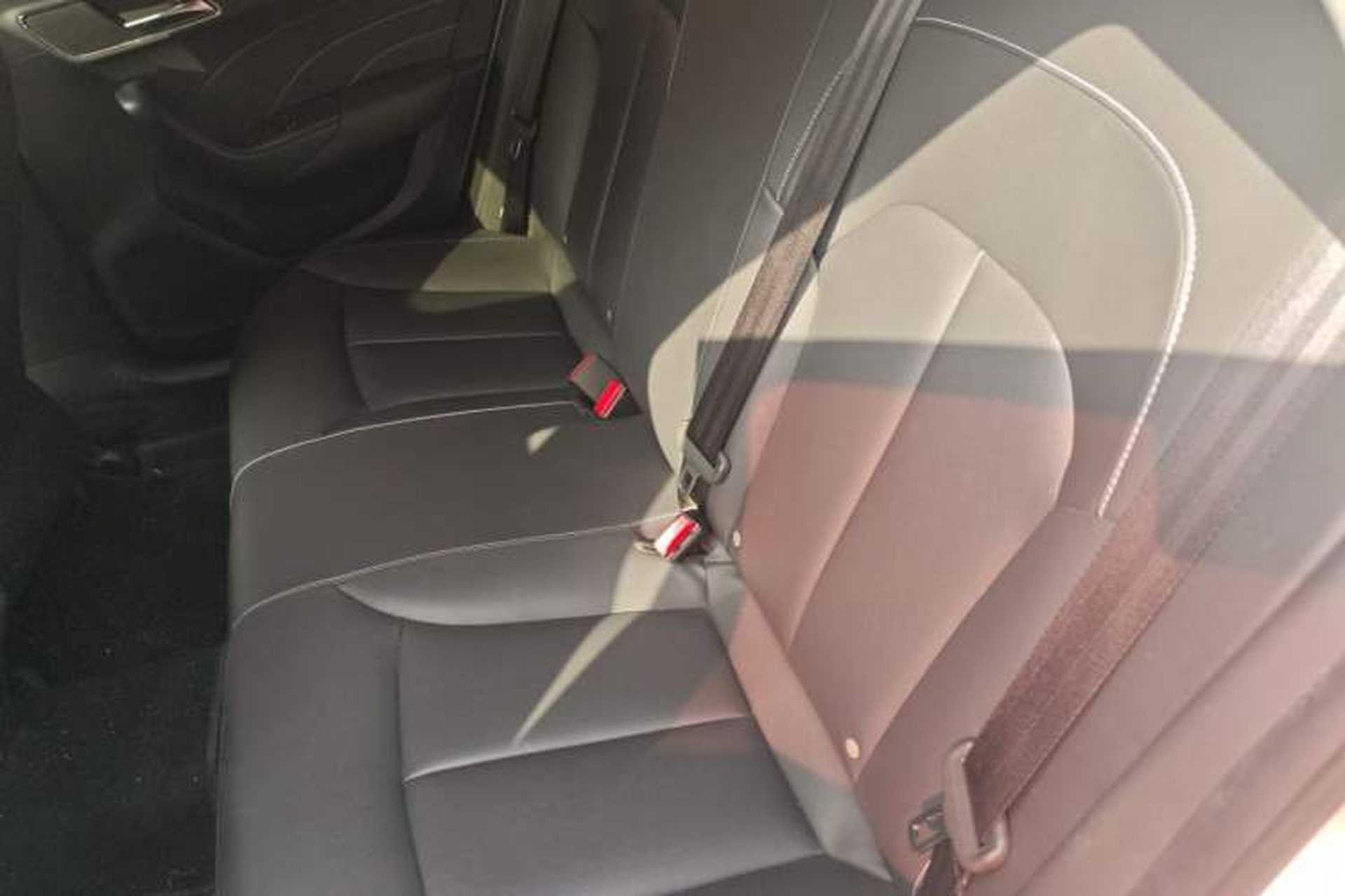 Used Roewe i6 New Energy 2017 45T Hybrid Connect & Smart Enjoyment Edition Left Rear Seat