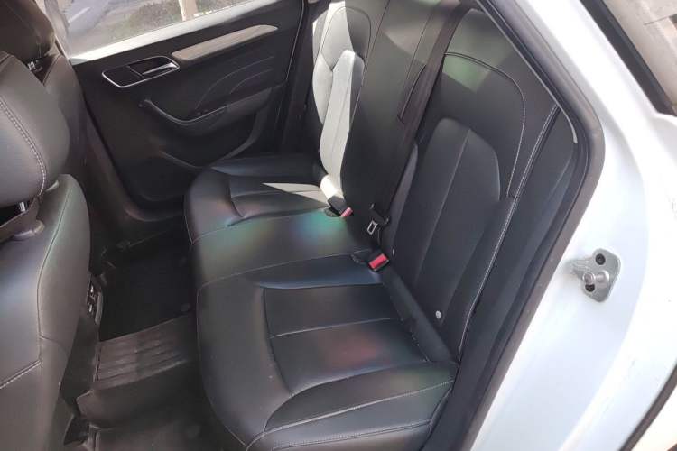 Used Roewe i6 New Energy 2017 45T Hybrid Connect & Smart Enjoyment Edition Left Rear Seat